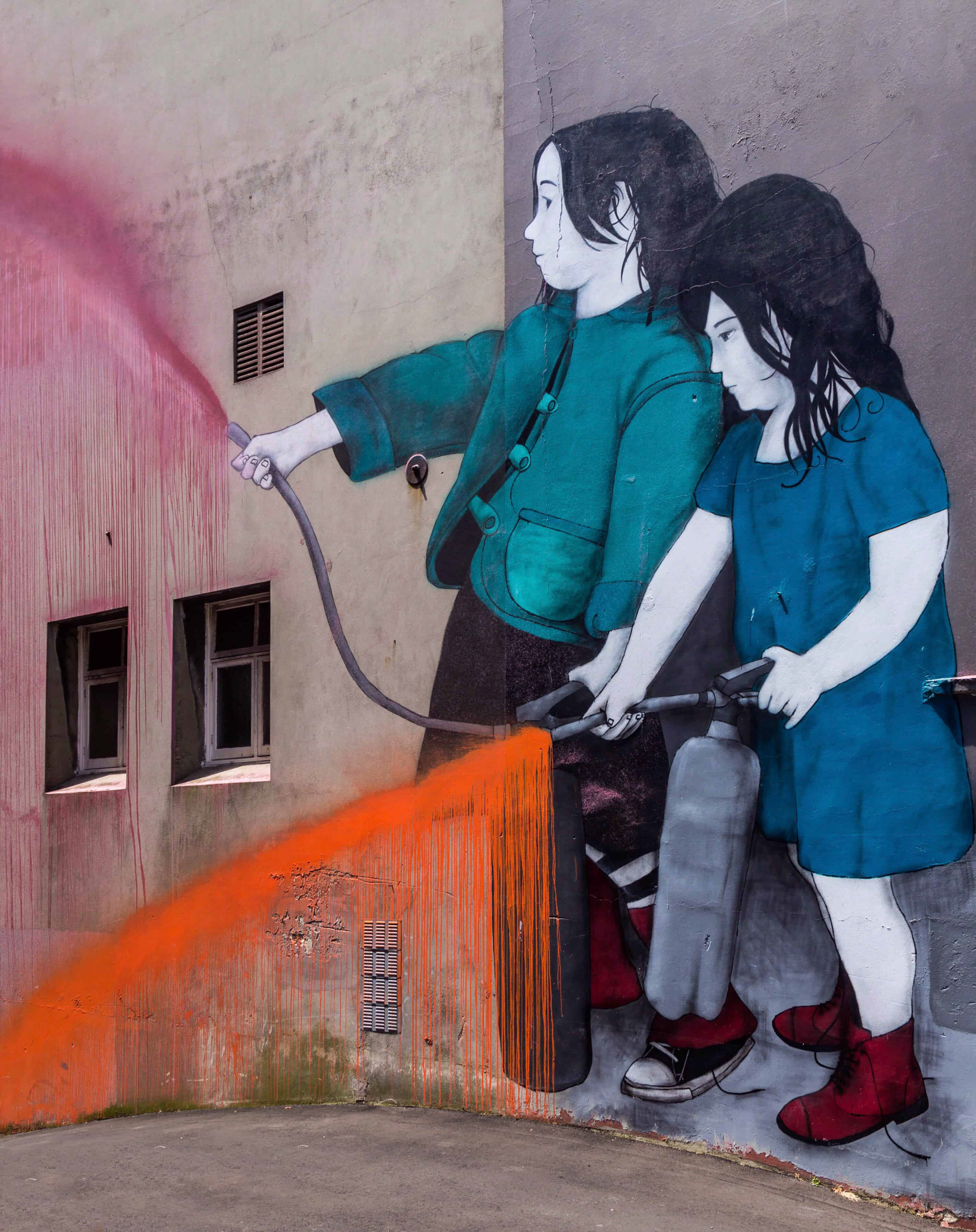 Children spraying paint - Art by Be Free