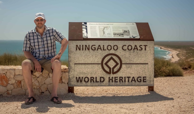 Ningaloo Reef - World Heritage Les posing